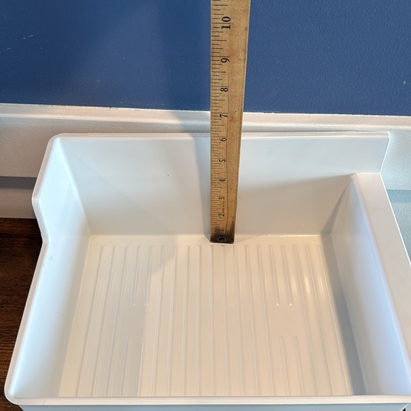 Frigidaire Refrigerator replacement Ice Maker Bucket Cube Tray (12x9, 5" deep) - Picture 11 of 14